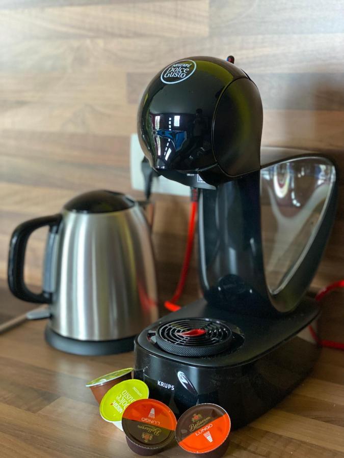 Capsule Groovy-Jacuzzi-Sauna-Billard-Netflix- Nintendo Switch & Jeux Mons Exteriör bild