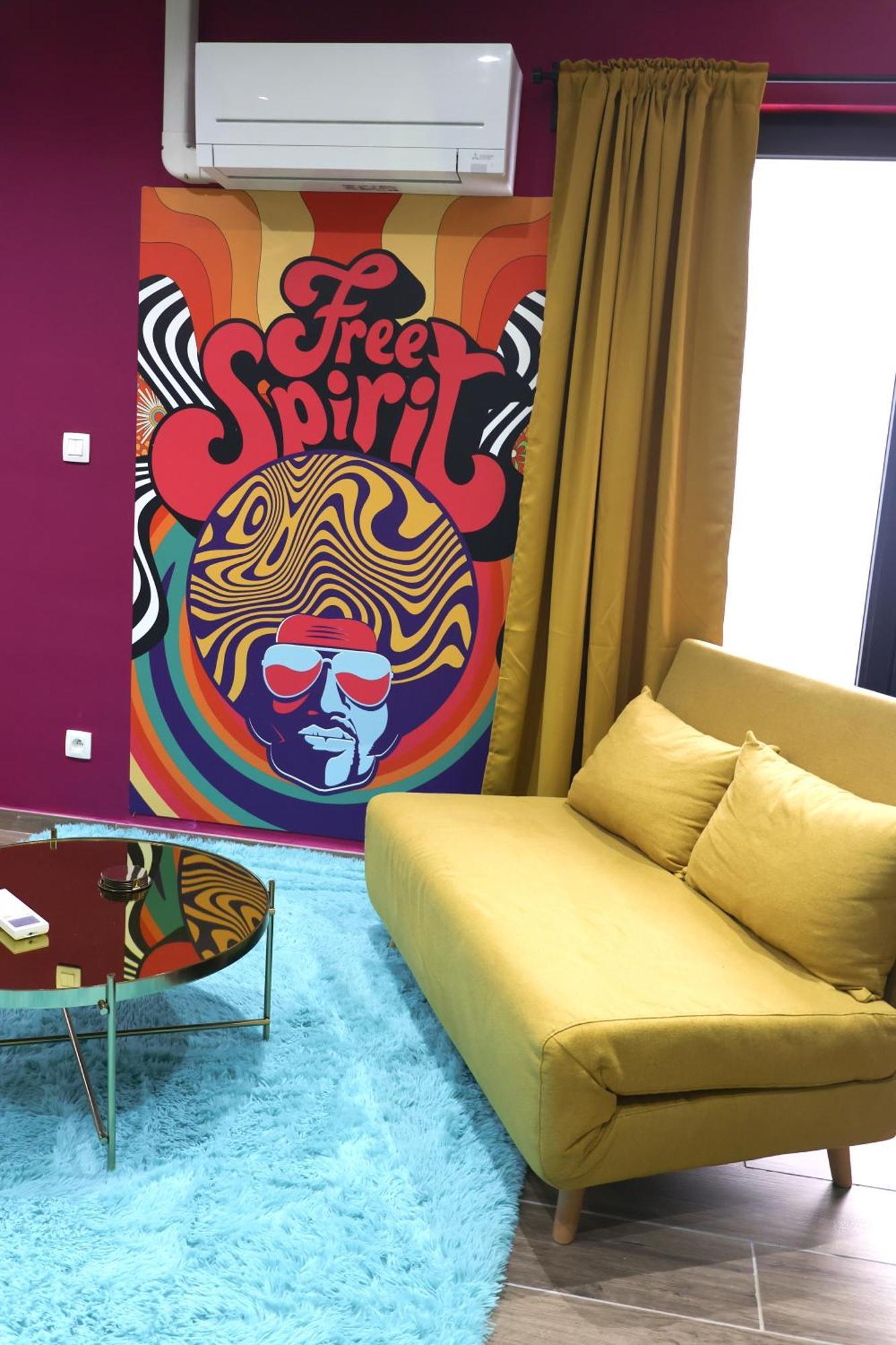 Capsule Groovy-Jacuzzi-Sauna-Billard-Netflix- Nintendo Switch & Jeux Mons Exteriör bild