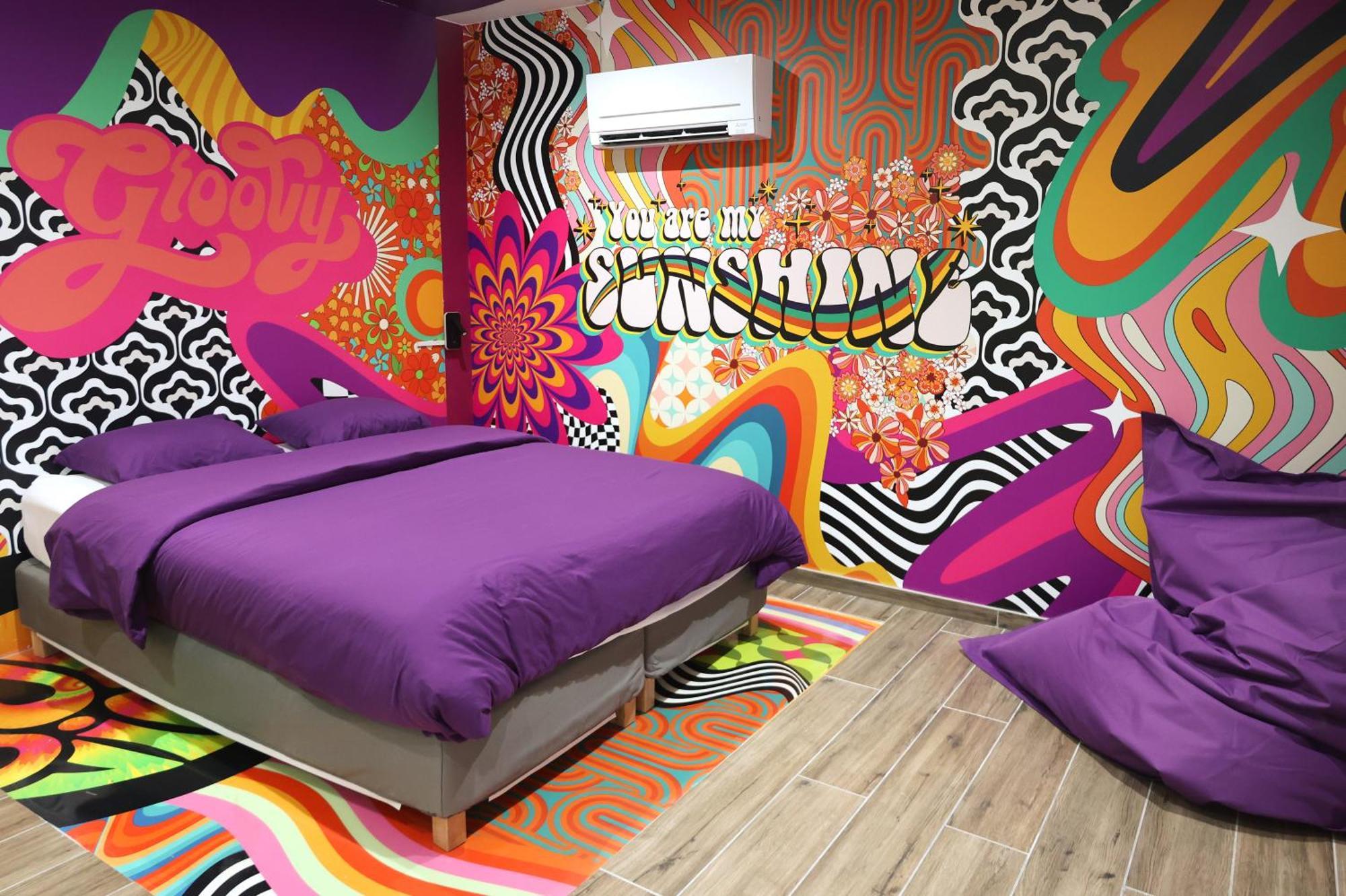 Capsule Groovy-Jacuzzi-Sauna-Billard-Netflix- Nintendo Switch & Jeux Mons Exteriör bild